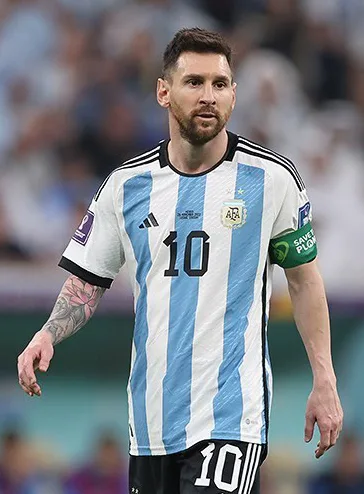 Lionel-Messi-ky-nguyen-moi-cua-bong-da-argentina-va-barcelona