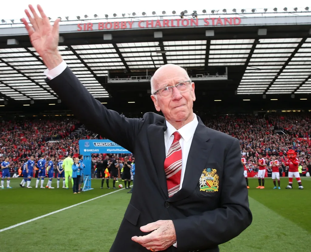 Bobby-Charlton-huyen-thoai-anh-quoc-va-manchester-united