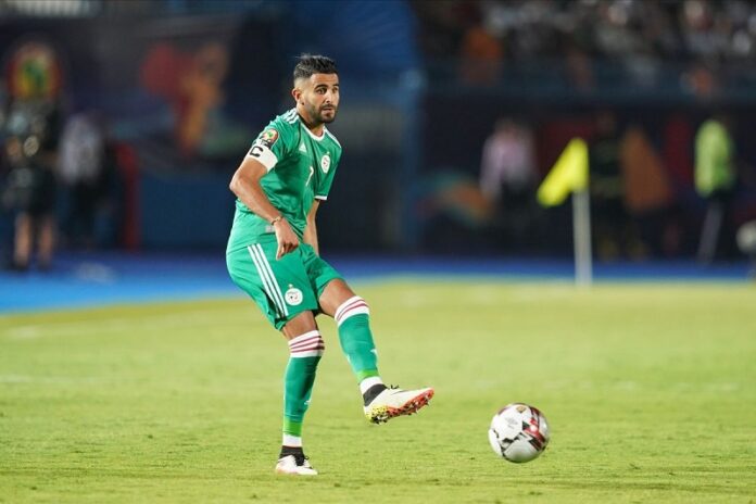 Ngoi-sao-sang-Riyad-Mahrez-Cau-thu-xuat-sac-nhat-lich-su-bong-da-Algeria